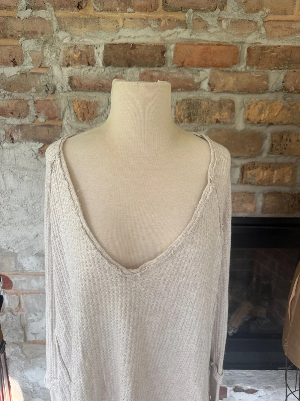 Free People Cream V-Neck Lightweight Knit Tunic Sweater